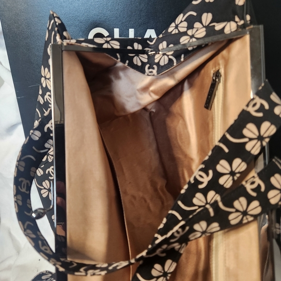 RARE VINTAGE Chanel Black CC Logo Clover - Picture 5 of 5